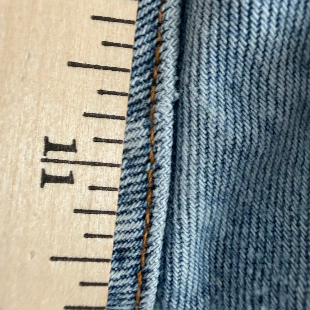Levi's 501 Jeans Mens 30x34 Blue Straight Leg Button Fly Distressed Light Wash - Picture 8 of 12